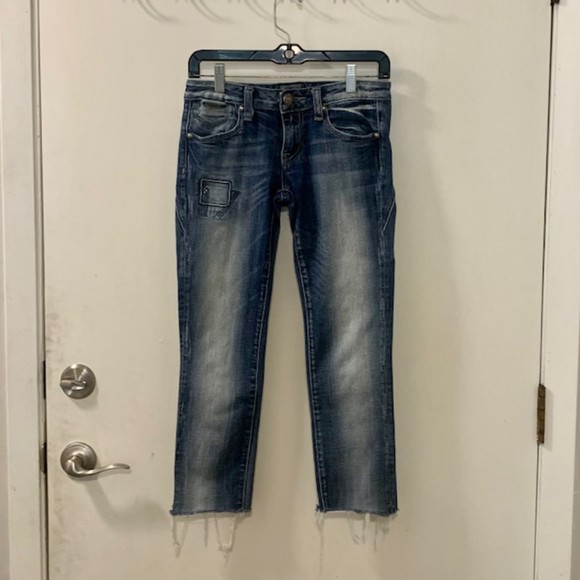 Rerock for Express Womens Blue Patched Denim Frayed Hem Skinny Capri Jeans Sz 0 - Picture 3 of 11